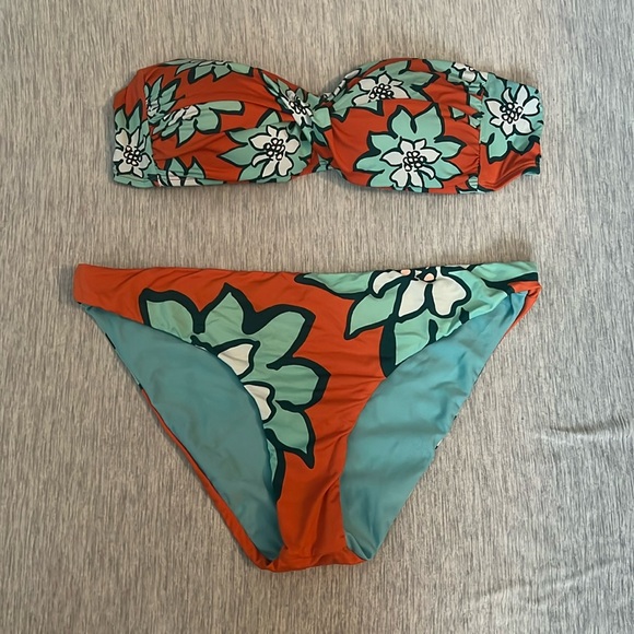 The Bikini Lab set - Picture 1 of 2